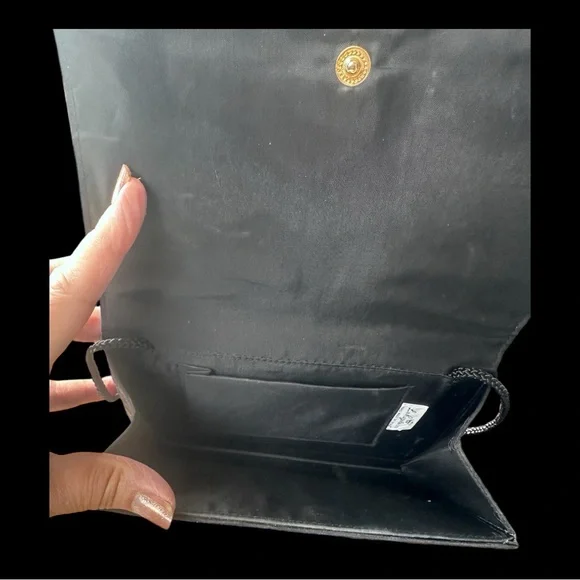 La Regale Vintage Embroidered Raw Black 8” x 5” Satin Clutch or Shoulder Bag - Picture 4 of 10